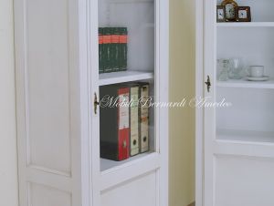 Vetrina in legno massello 1 anta laccata bianco